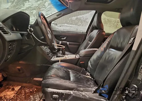 2011 Volvo Xc90 3.2 from USA, damaged, VIN YV4952CY7B1594831